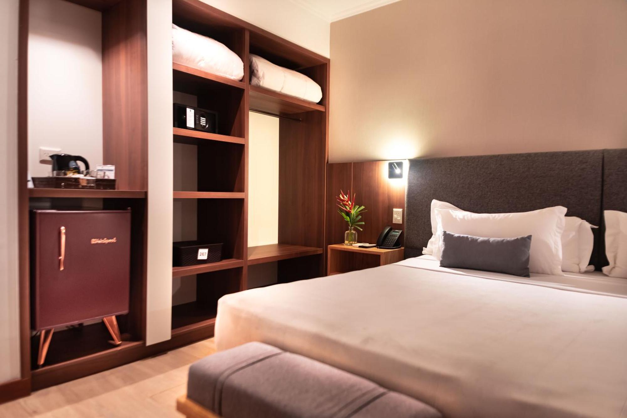 Hotel Saint George ปูแอร์โตอีกวาซู ภายนอก รูปภาพ