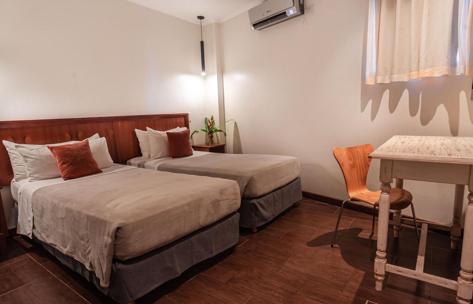 Hotel Saint George ปูแอร์โตอีกวาซู ภายนอก รูปภาพ