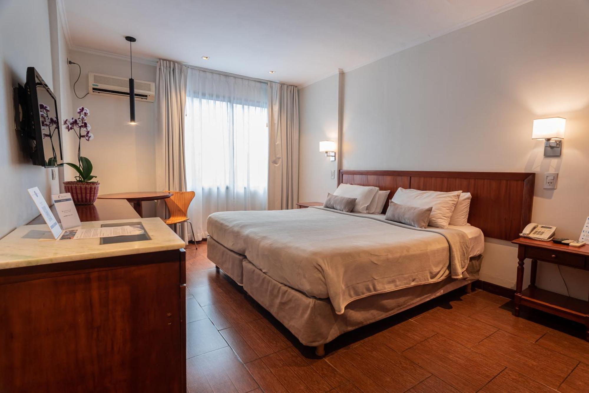 Hotel Saint George ปูแอร์โตอีกวาซู ภายนอก รูปภาพ