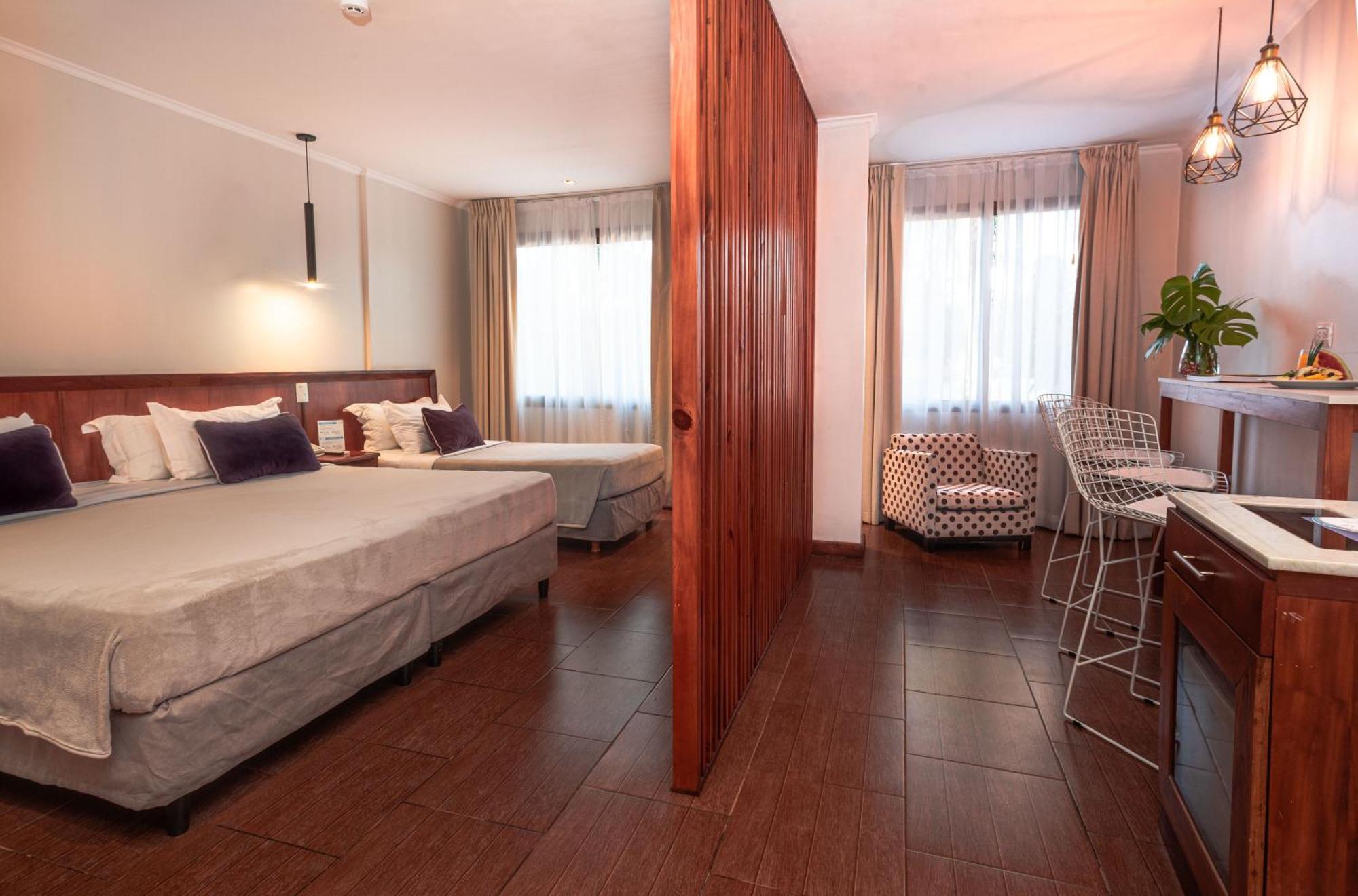 Hotel Saint George ปูแอร์โตอีกวาซู ภายนอก รูปภาพ